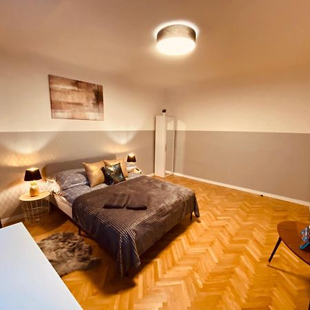 Clicktheflat Karmelicka Apart Rooms Warszawa Zewnętrze zdjęcie