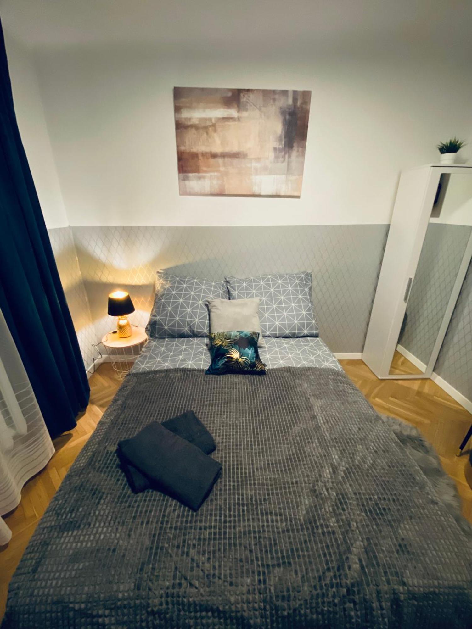 Clicktheflat Karmelicka Apart Rooms Warszawa Zewnętrze zdjęcie